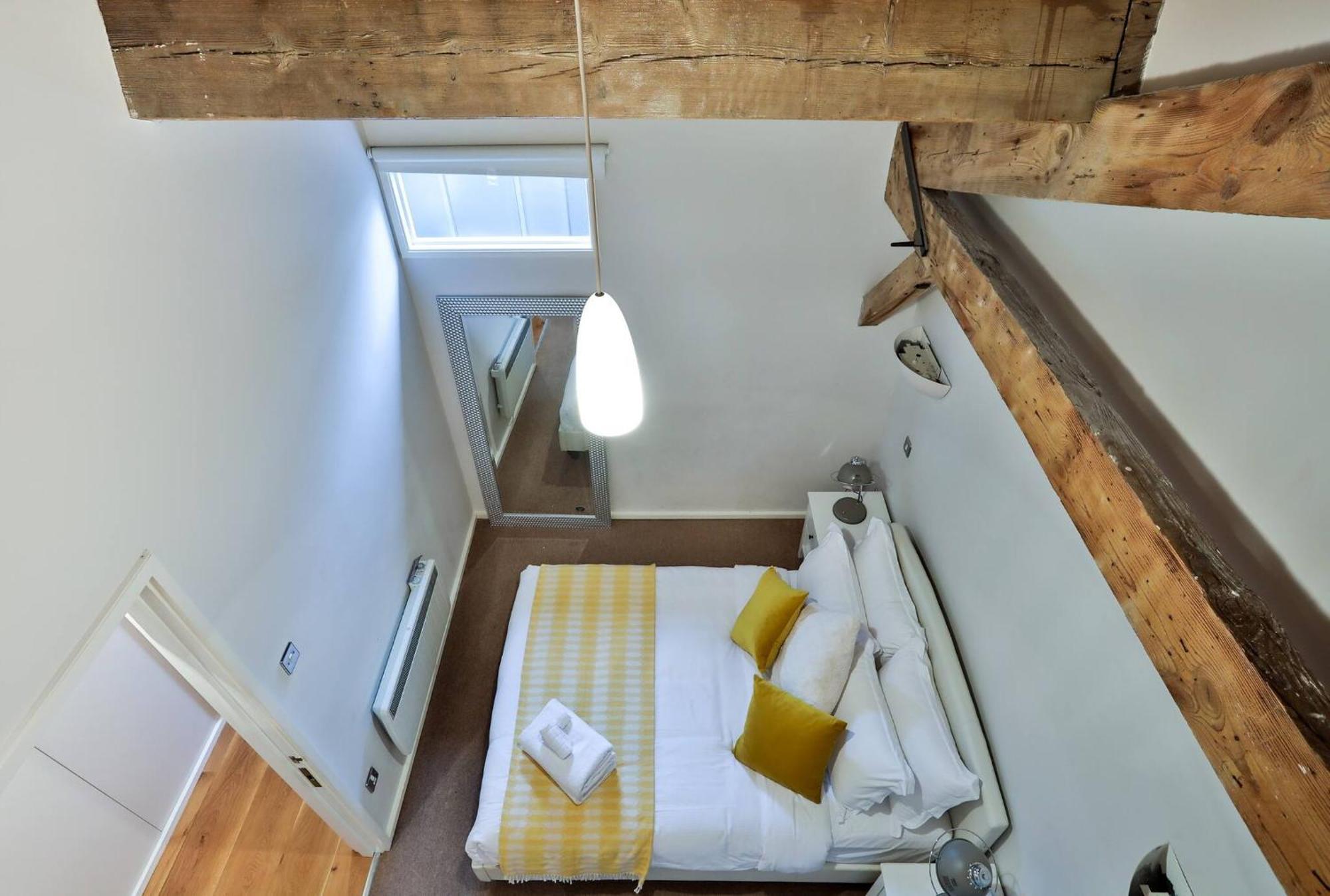 Wild Roses Serviced Apartments - Excel Warehouse 1 Лондон Екстер'єр фото