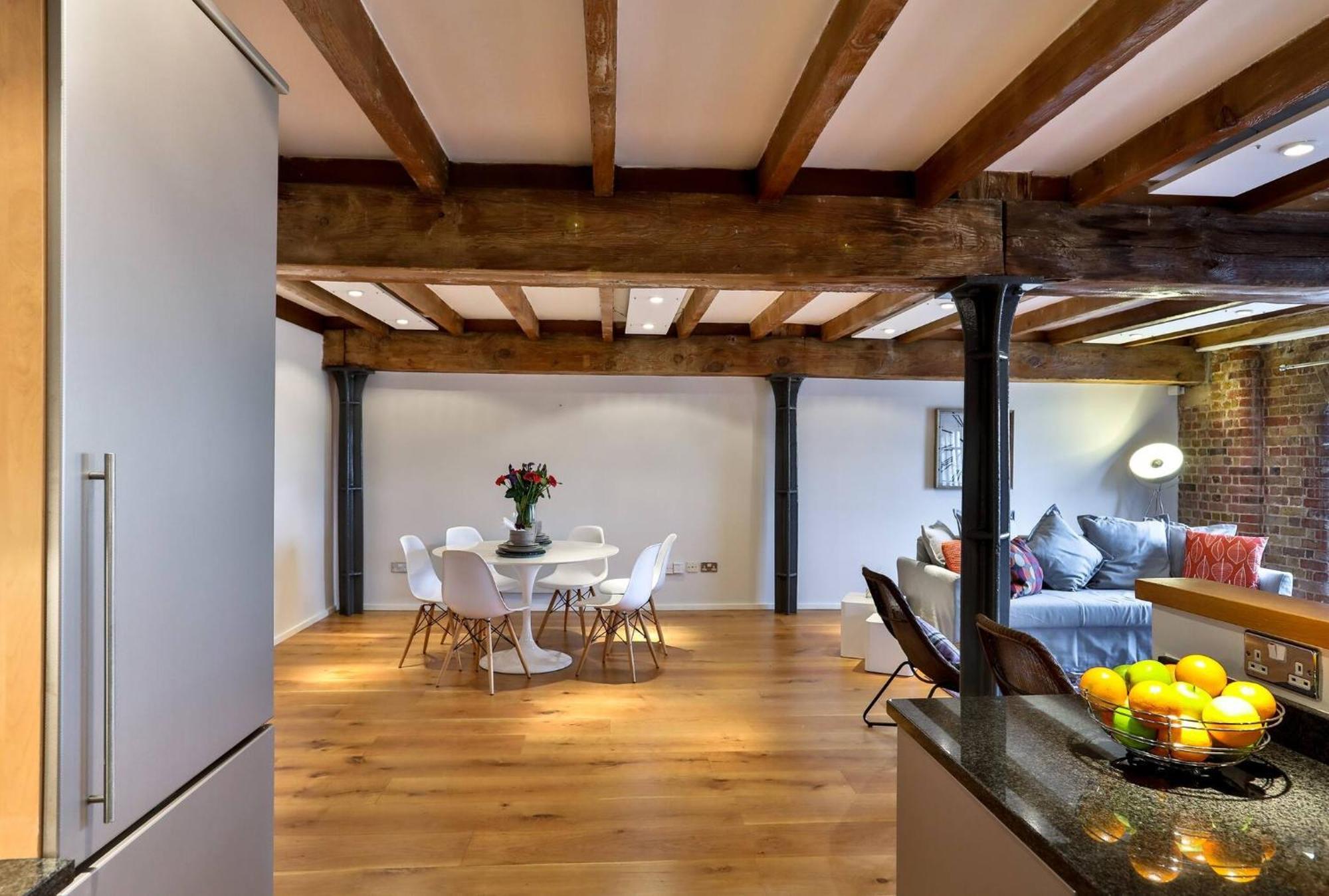 Wild Roses Serviced Apartments - Excel Warehouse 1 Лондон Екстер'єр фото